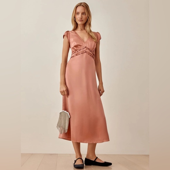 NWT- Reformation Silk Kaye Dress in Praline - Picture 4 of 10